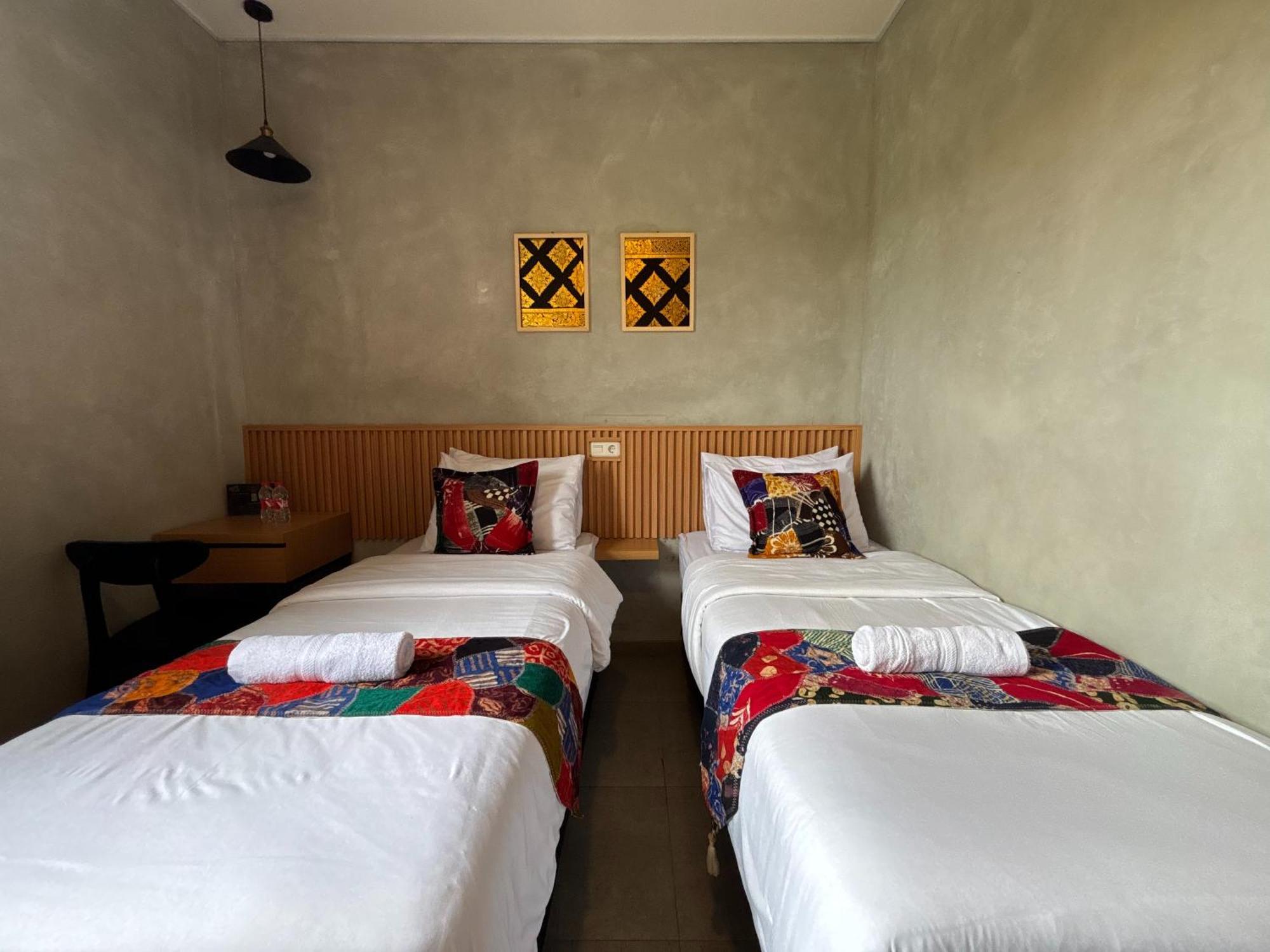 Bed and Breakfast The Cluster Harris Cimahi Esterno foto
